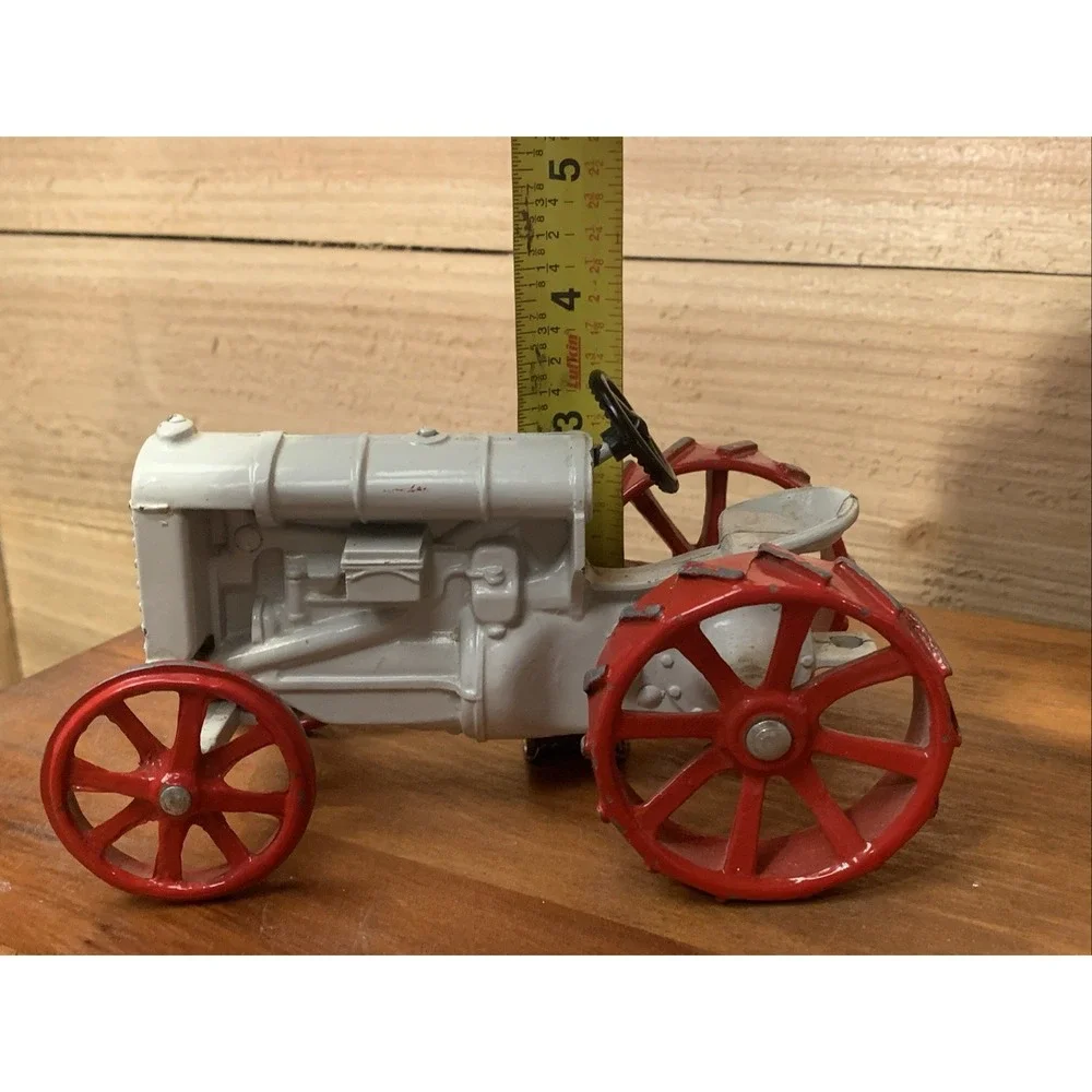 Fordson Cast Iron Tractor Vintage Die Cast‎ Metal 6.5